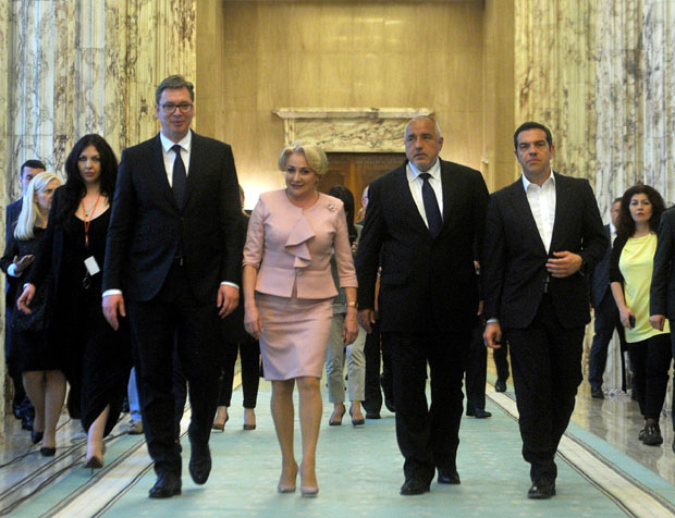 Вучић: Да памтимо ко нас подржава